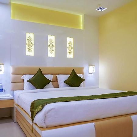 ทรีโบ เทรนด์ โฮเทล โอเอซิส Hotel บูบันเนสชวาร์ ภายนอก รูปภาพ