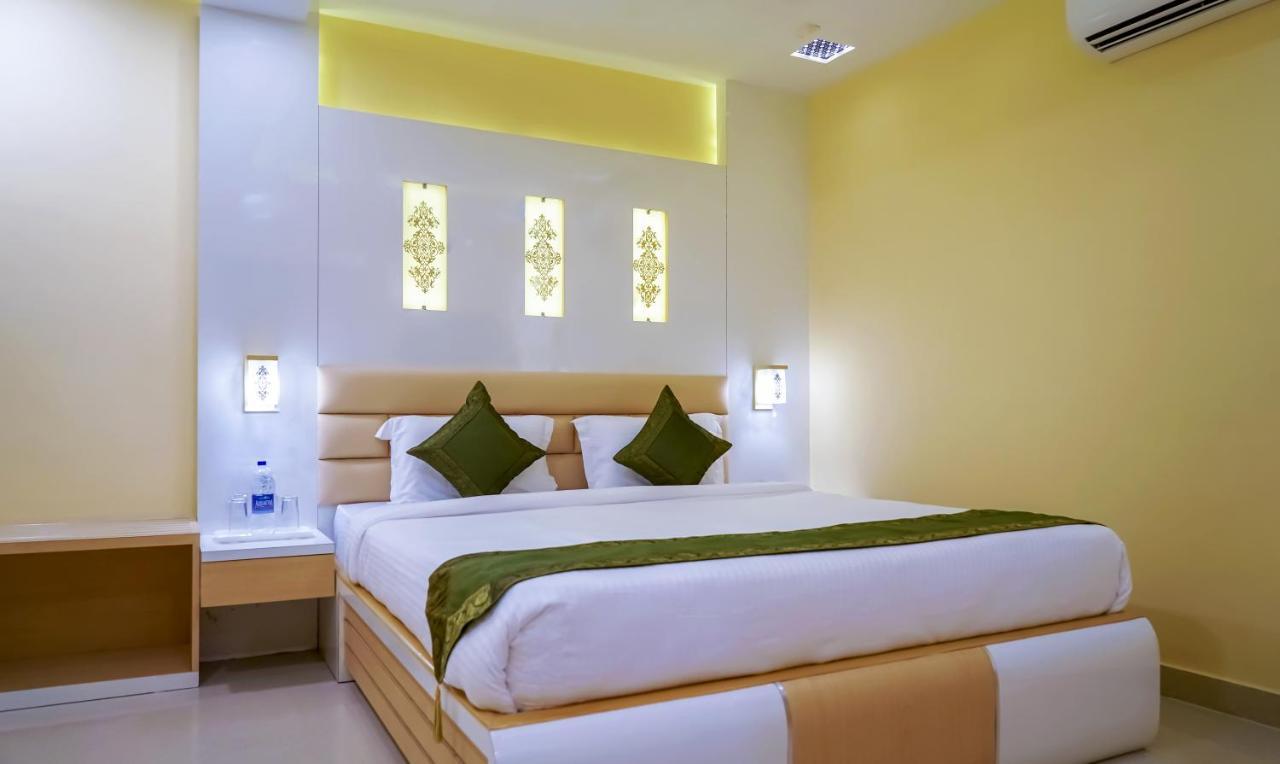ทรีโบ เทรนด์ โฮเทล โอเอซิส Hotel บูบันเนสชวาร์ ภายนอก รูปภาพ