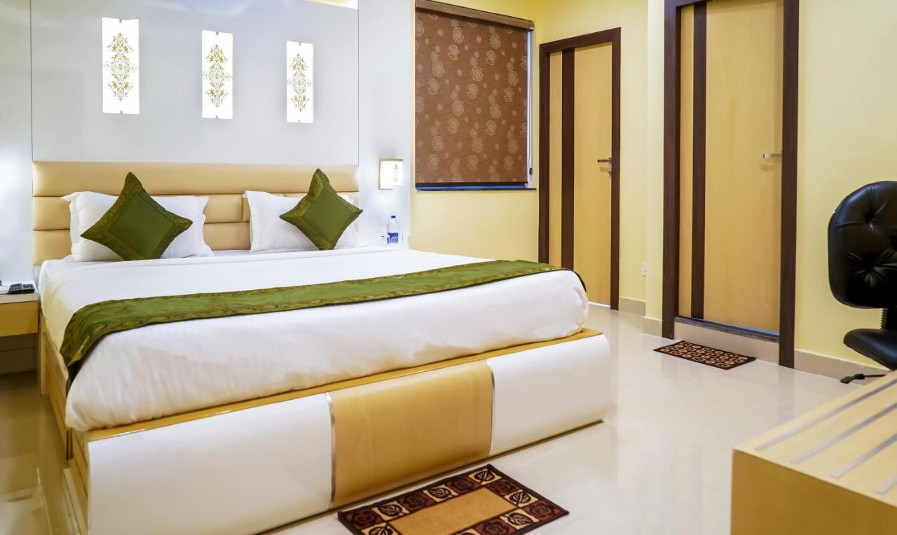 ทรีโบ เทรนด์ โฮเทล โอเอซิส Hotel บูบันเนสชวาร์ ภายนอก รูปภาพ