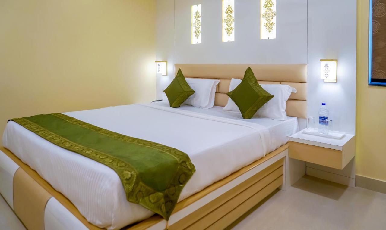 ทรีโบ เทรนด์ โฮเทล โอเอซิส Hotel บูบันเนสชวาร์ ภายนอก รูปภาพ