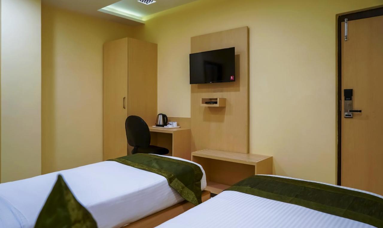 ทรีโบ เทรนด์ โฮเทล โอเอซิส Hotel บูบันเนสชวาร์ ภายนอก รูปภาพ