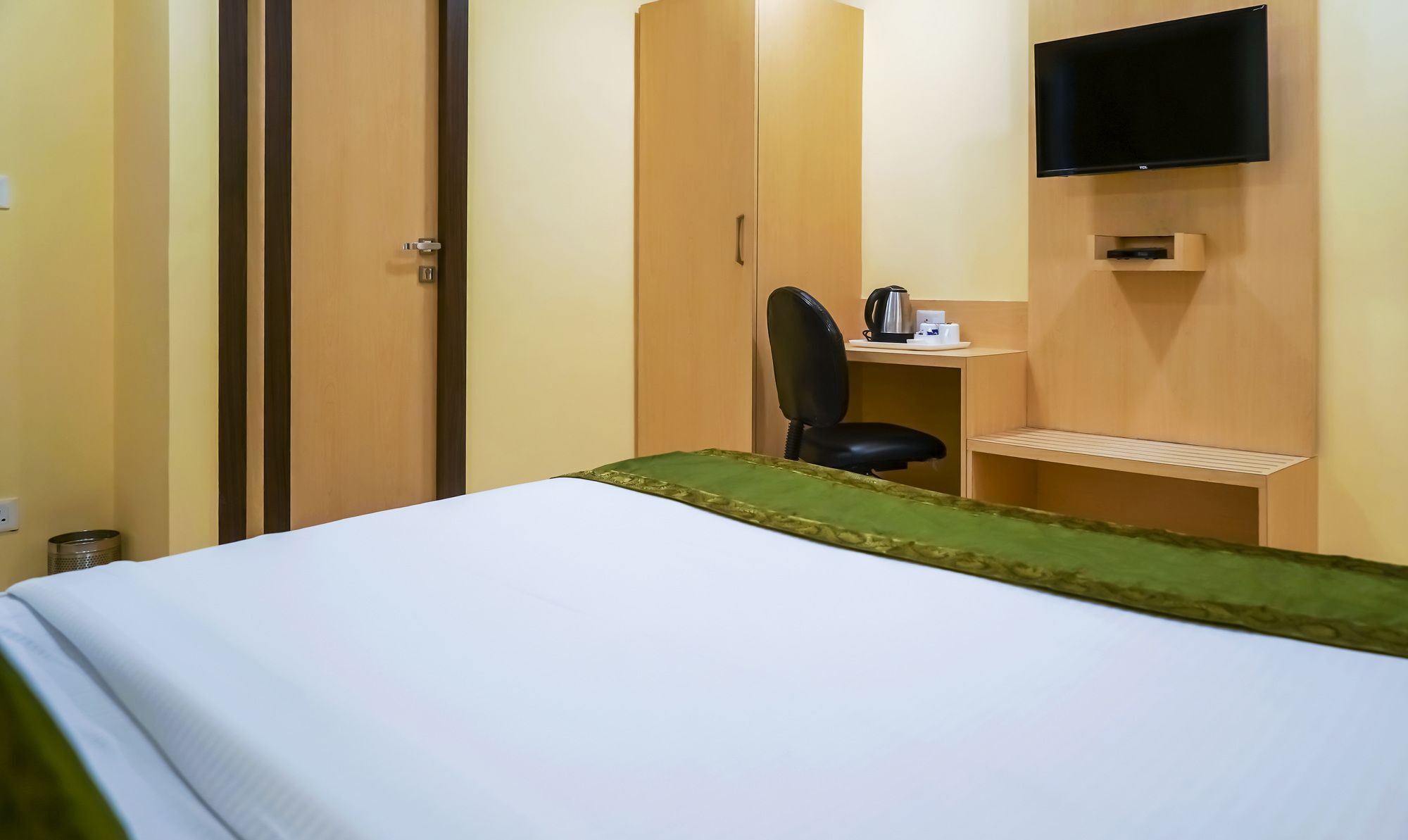 ทรีโบ เทรนด์ โฮเทล โอเอซิส Hotel บูบันเนสชวาร์ ภายนอก รูปภาพ